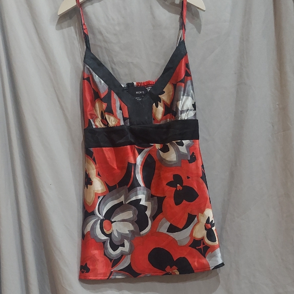 Floral Red and Black Women's Top Size XL